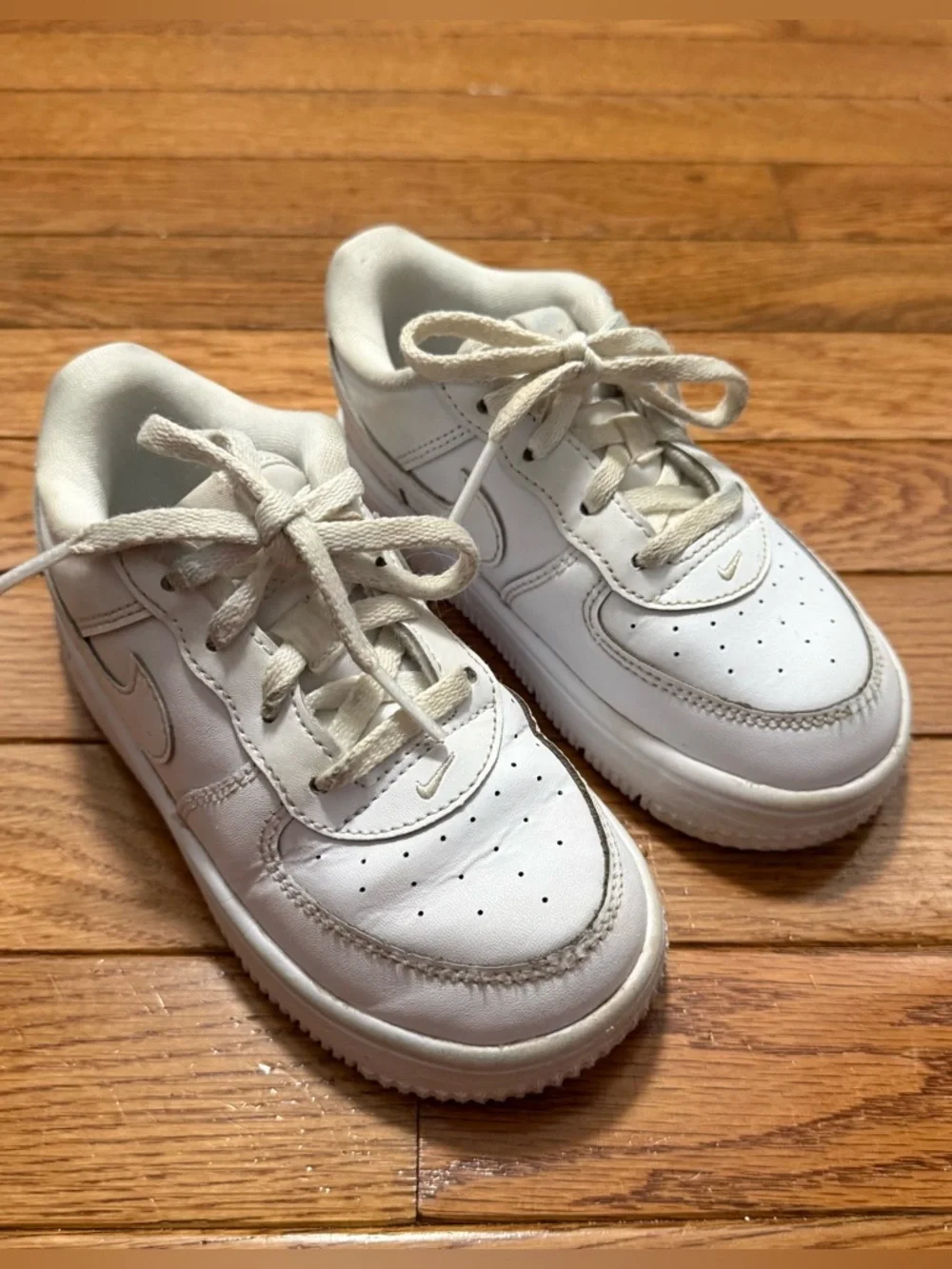Nike Air Force 1 Low Lace Athletic Sneakers size 10C